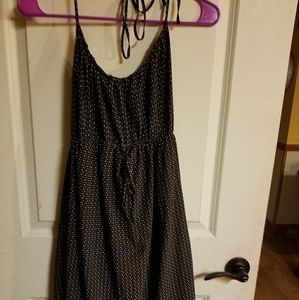 Thin strap haulter. (Maternity)